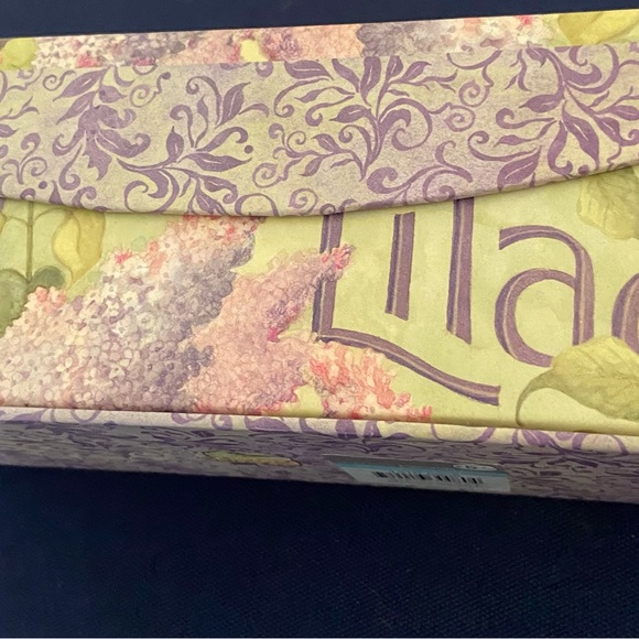 Lilac Floral Decorative Box - Picture 7 of 8